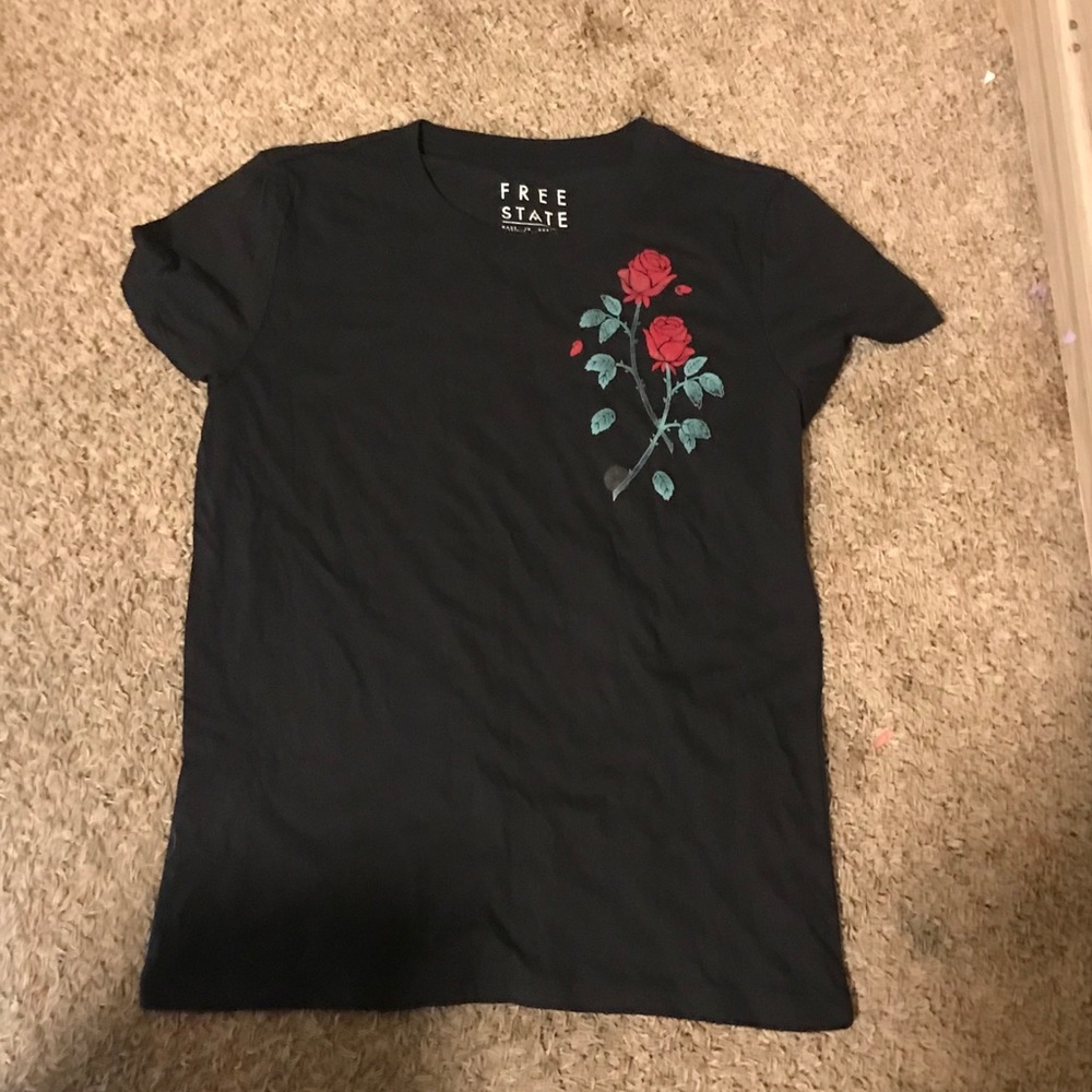 Black Aeropostale rose shirt